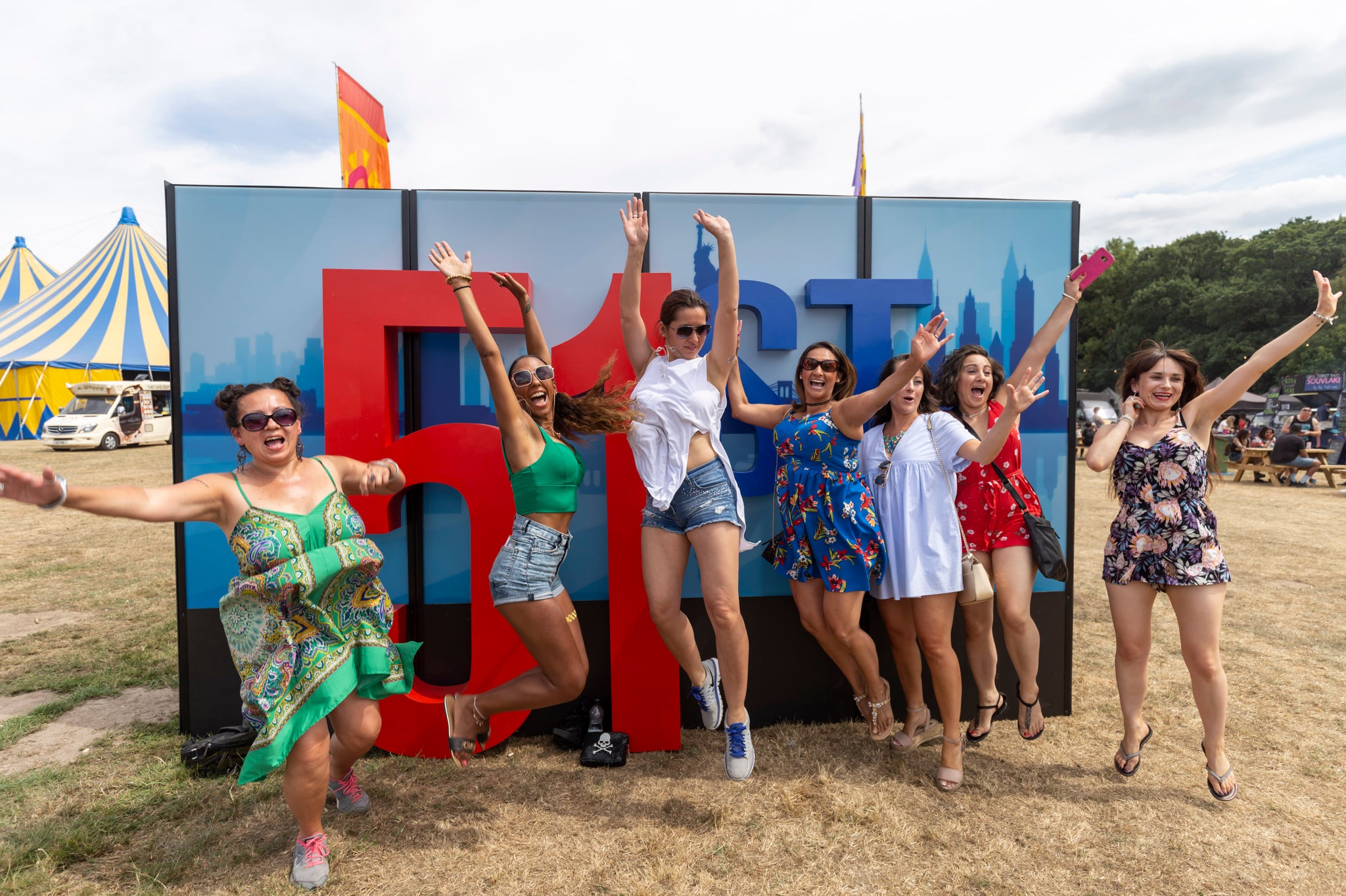 Just 6 weeks to go 🤩